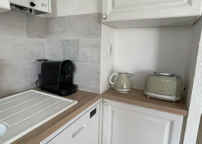 Rez-de-jardin Pinède Piscine Clim Proche Village Naturiste Apartment Agde