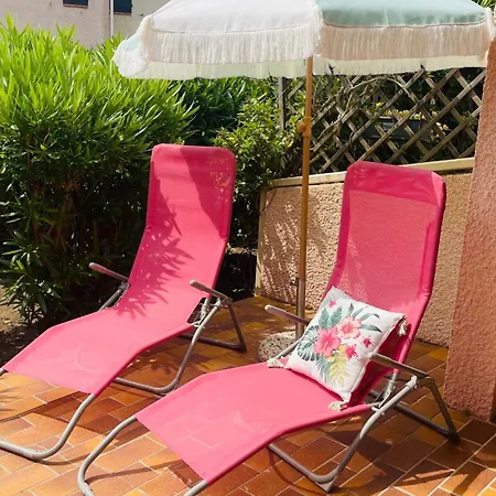 Rez-de-jardin Pinede Piscine Clim Proche Village Naturiste *
