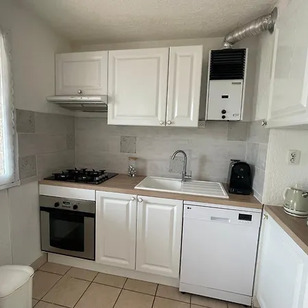 Rez-de-jardin Pinede Piscine Clim Proche Village Naturiste 230 * Agde