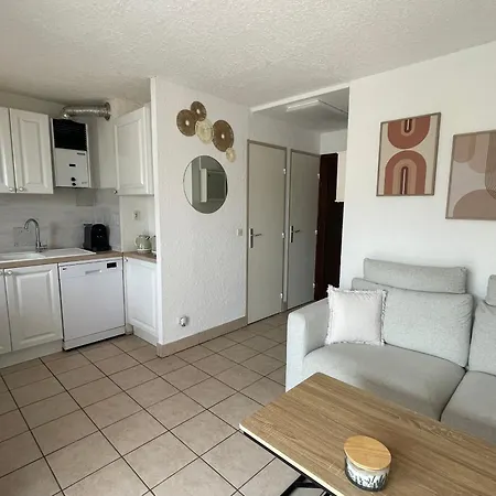 Appartement Rez-de-jardin Pinede Piscine Clim Proche Village Naturiste