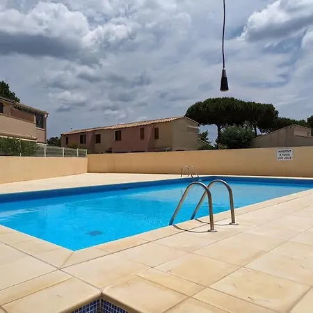 Rez-de-jardin Pinede Piscine Clim Proche Village Naturiste 230 아파트