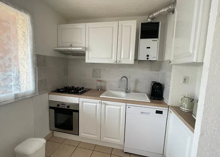 Rez-de-jardin Pinede Piscine Clim Proche Village Naturiste 230 * アグド